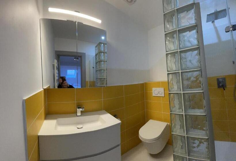 اتاق استاندارد چهار تخته, Le Village D Ezra