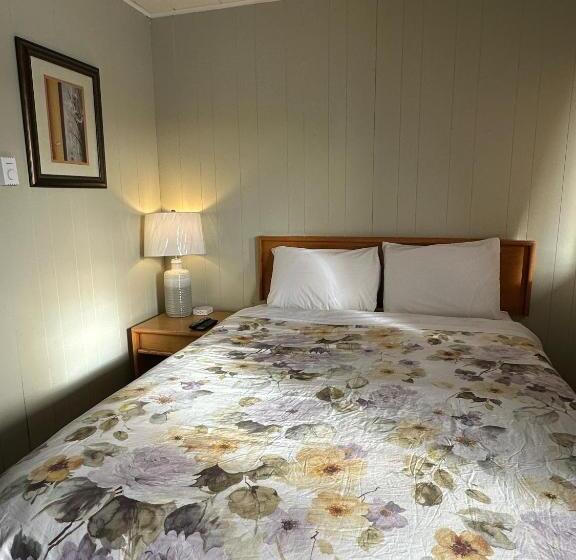 غرفة ديلوكس, Town And Country Motel
