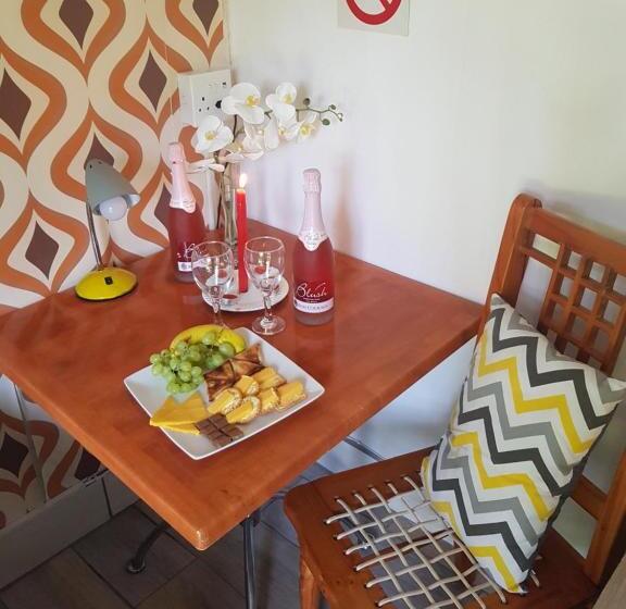 Номер Deluxe Вид на Сад, Jenny S Bed & Breakfast