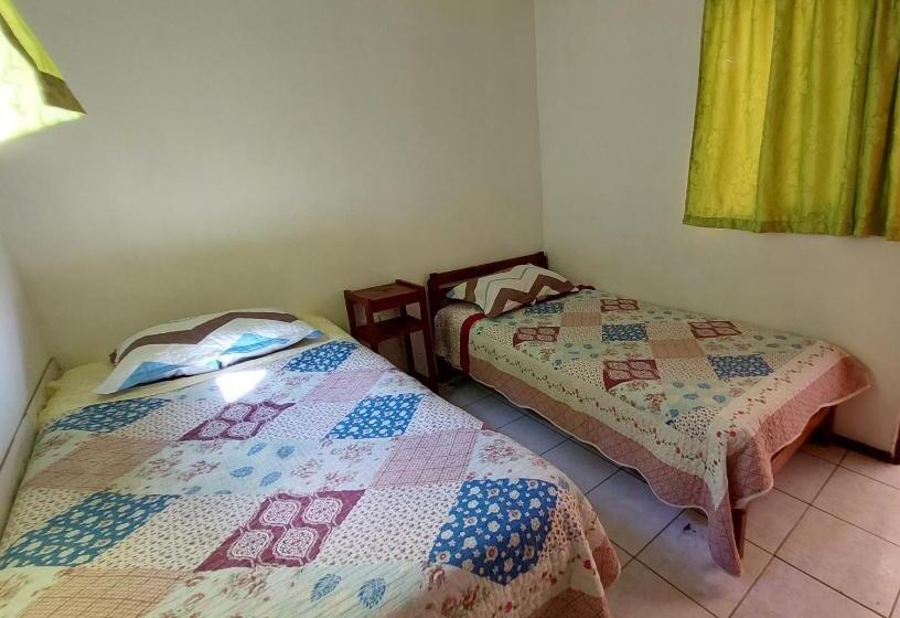 Номер Стандарт Совместная Ванная, Hostal Venecia