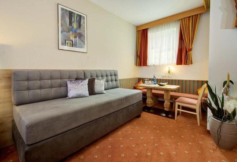 Трехместный Номер Deluxe, Alpinstyle Hotel Ischgl