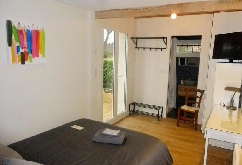 Номер Стандарт с Террасой, Chambre D Hôtes Mirabel