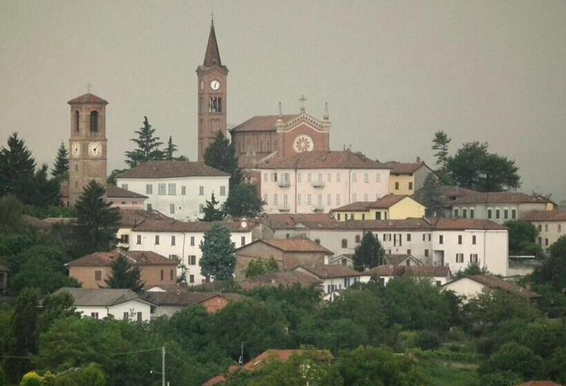 اتاق لوکس سه تخته, San Rocco Di Villa Di Isola D Asti