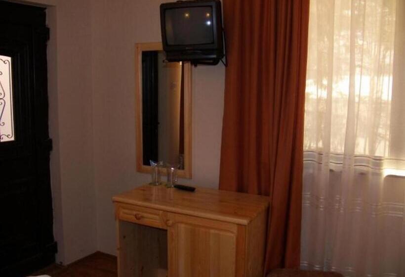 Номер Стандарт Трехместный, Family Hotel Ilinden