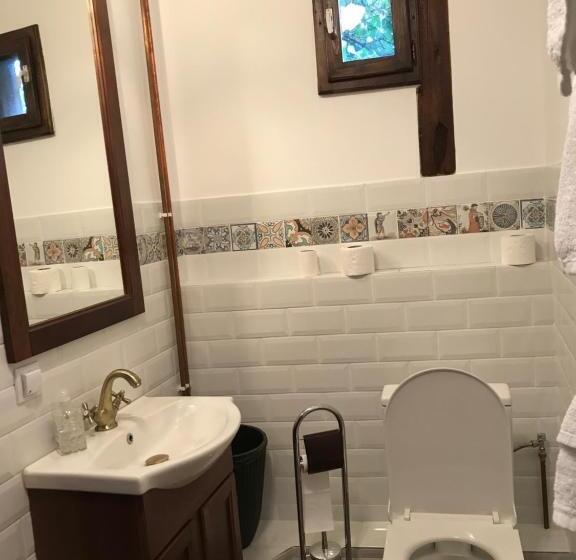 خانه 1 خوابه, Casa Bunicilor
