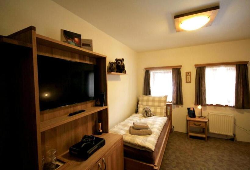 Номер Стандарт Трехместный, Residence Buffalo