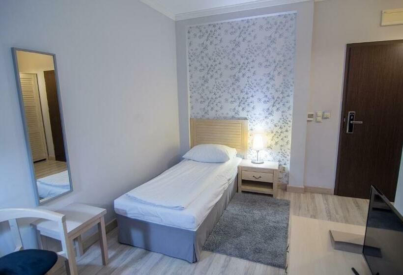 اتاق استاندارد یک نفره, Barczyzna Medical Spa
