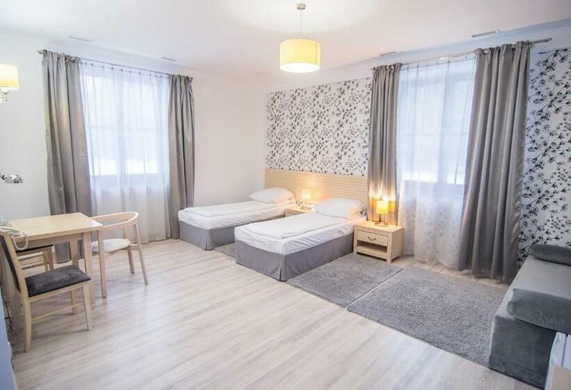 اتاق لوکس سه تخته, Barczyzna Medical Spa