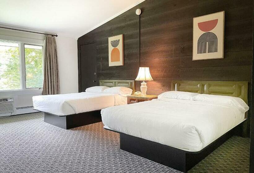 Номер Стандарт 2 Двуспальные Кровати, Toll Road Inn