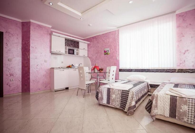 Apartamento 1 Dormitório com Sacada, Biato Apartments   All Inclusive