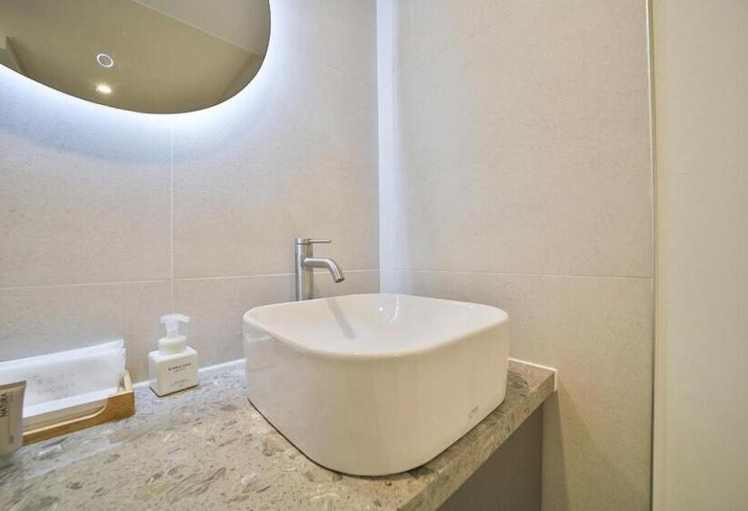سوییت لوکس, Green B Hotel Busan Seomyeon