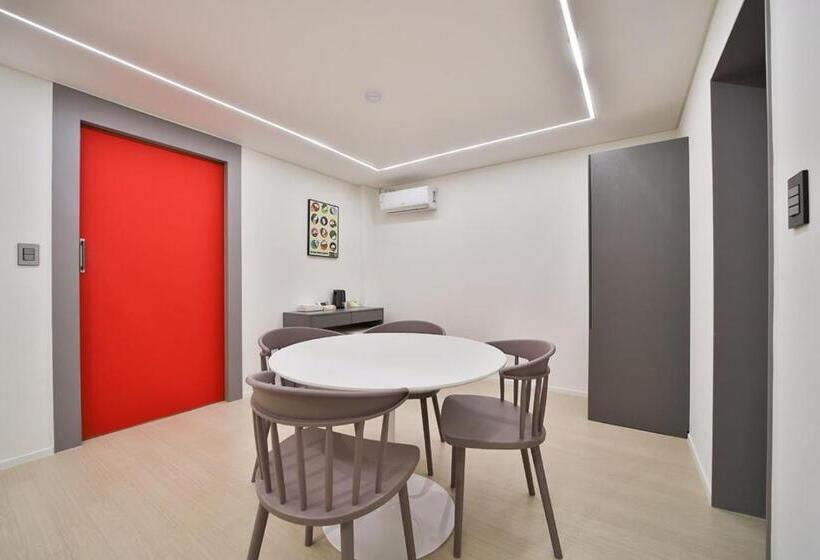 سوییت سوپریور, Green B Hotel Busan Seomyeon