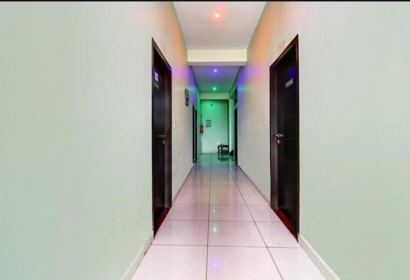 디럭스 룸, Shree Guest House