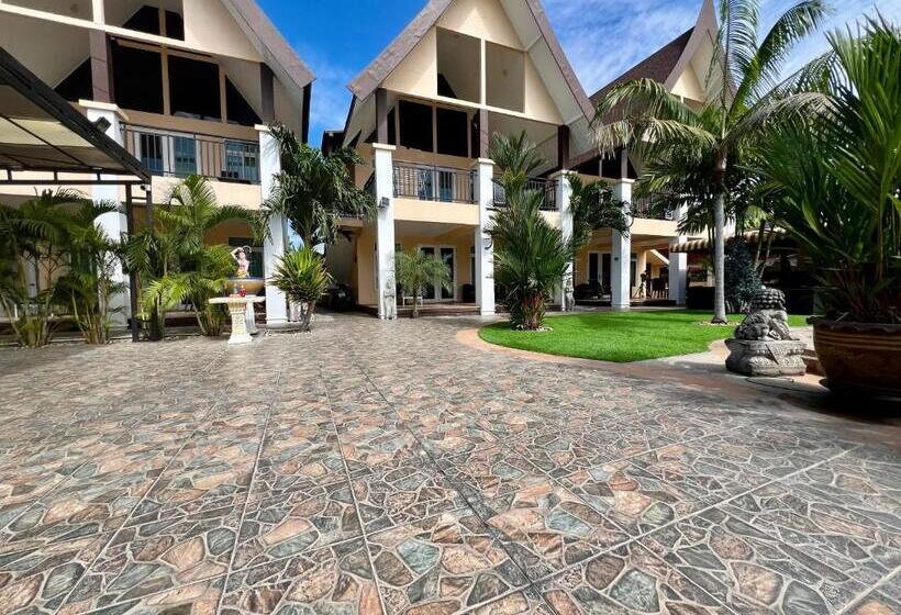 سوییت, Paradise Garden Resort