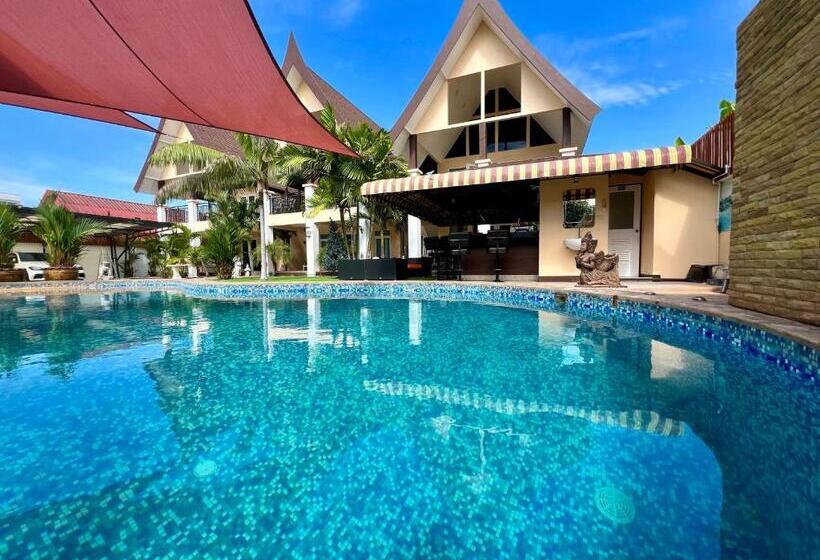 سوییت, Paradise Garden Resort