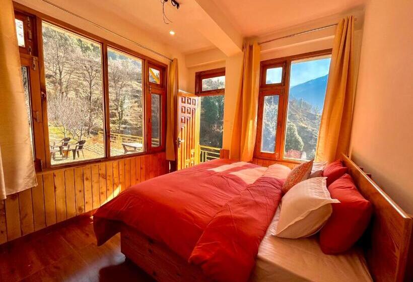 Дом 4 Спальни, Flüstern Homestay