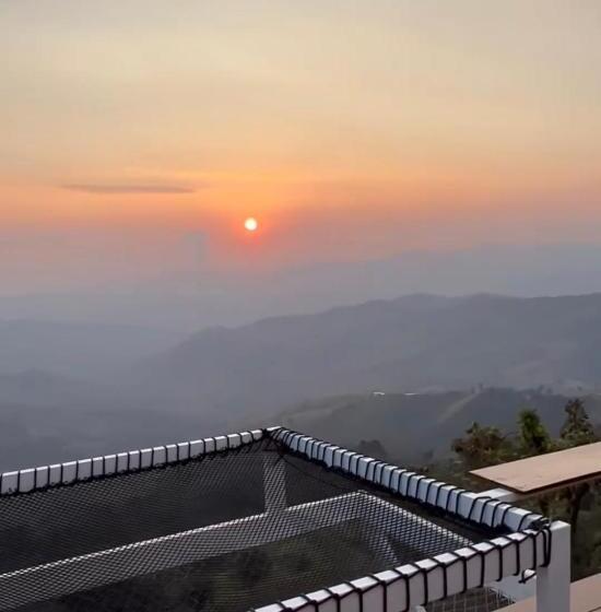 اتاق لوکس با تخت بزرگ, Cozy Homey Doichang