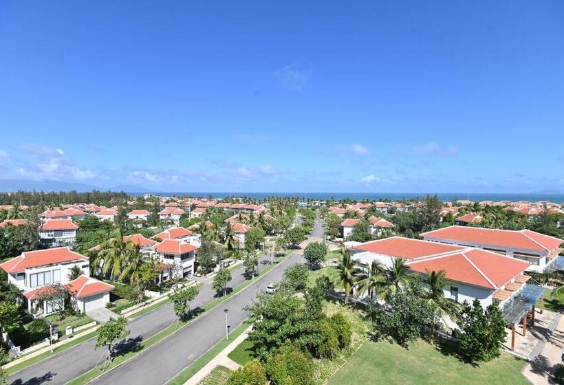 ویلای لوکس 1 خوابه, Blue Sky & Villas Beach Resort