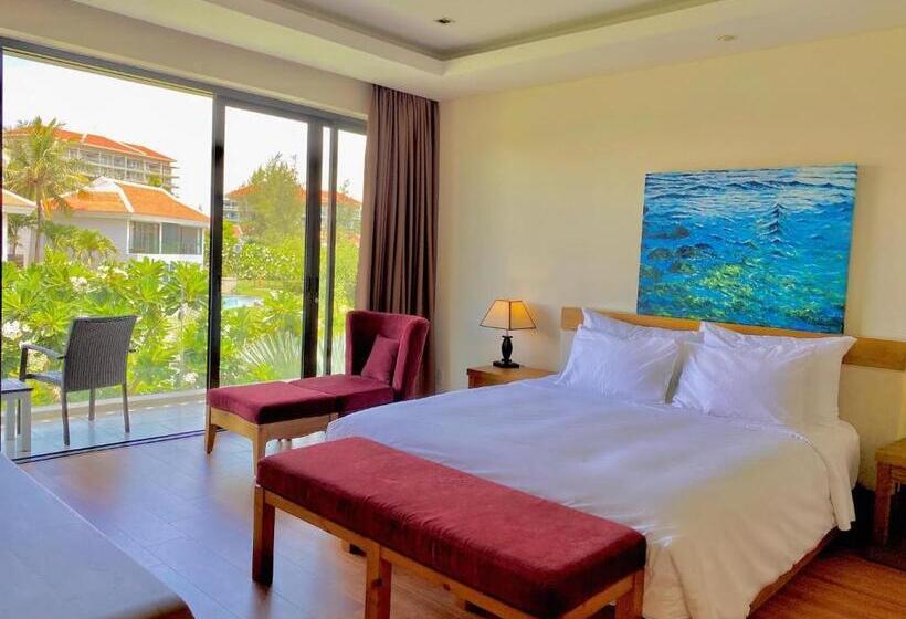 ویلای 3 خوابه, Blue Sky & Villas Beach Resort