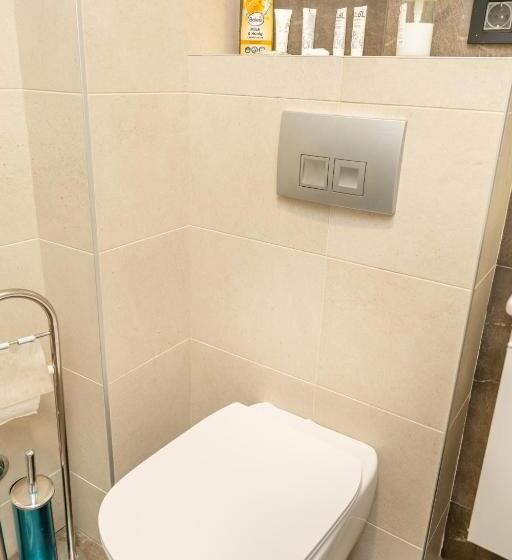 آپارتمان 1 خوابه, Kondina Suites