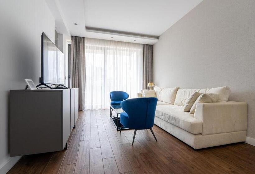 آپارتمان 2 خوابه, Kondina Suites