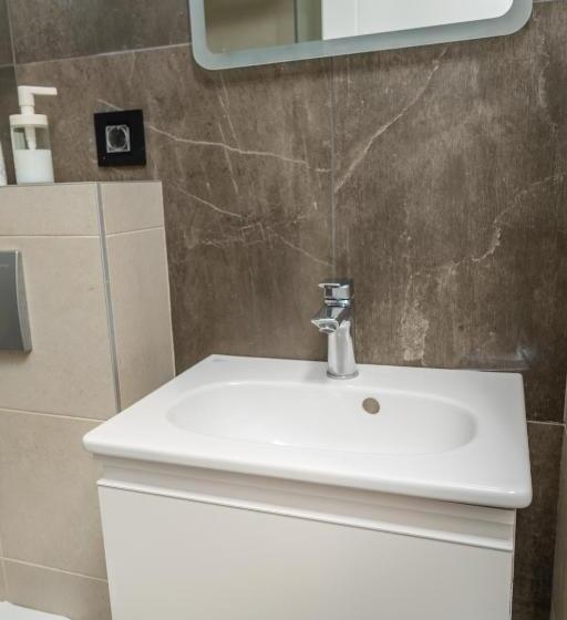 آپارتمان 1 خوابه, Kondina Suites