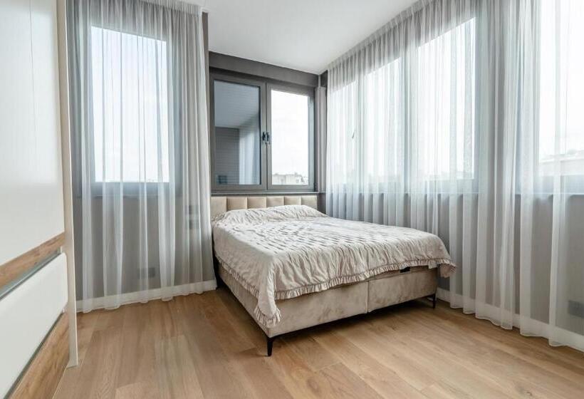 آپارتمان لوکس 1 خوابه, Kondina Suites