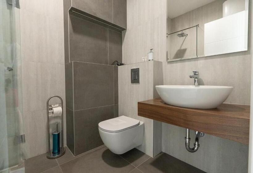 آپارتمان لوکس 1 خوابه, Kondina Suites