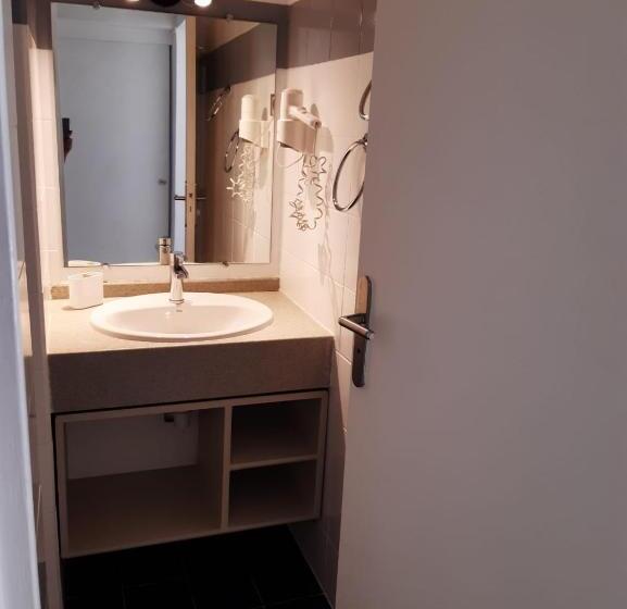 آپارتمان 1 خوابه با تراس, Manbana 320 Residence Kawann