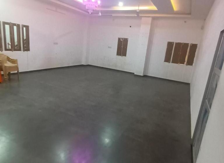 标准间带阳台, Vtp Guest House