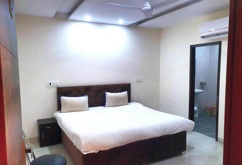 스탠다드 룸, Grand Park, Zirakpur
