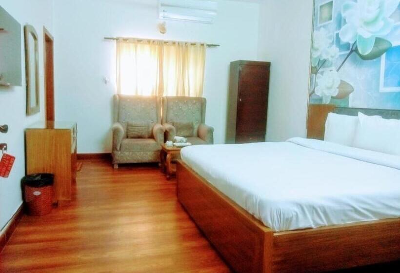 سوییت خانوادگی, Galaxy Ambassador Guest House Islamabad