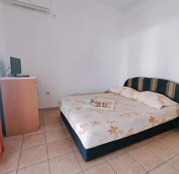 آپارتمان 1 خوابه, Rooms And Apartments Matuško