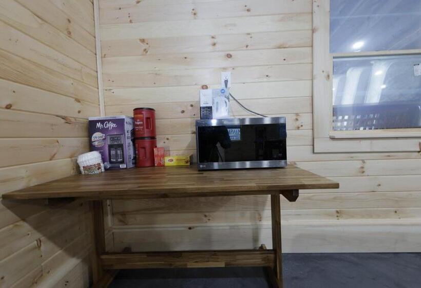 Номер Стандарт, Matterhorns Hunter Lodge