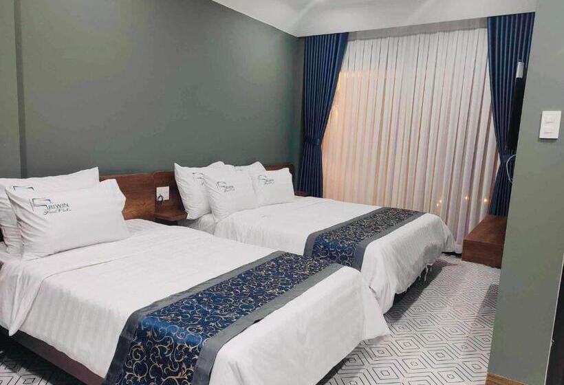 اتاق استاندارد با چشم‌انداز استخر, Riwin Hotel Pleiku
