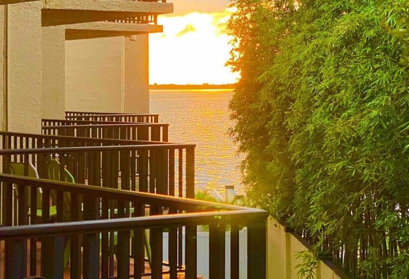 침실 1개 주택, Condo In Waterfront Resort With Balcony Close To Beaches Free Bikes