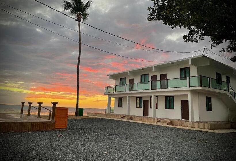 استودیو استاندارد با تخت کینگ, 1 Corcega Beachfront Suites