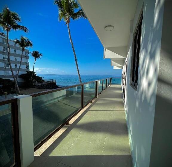 اتاق کلاسیک چهارنفره, 1 Corcega Beachfront Suites