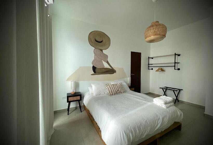 اتاق پریمیوم چهارنفره, 1 Corcega Beachfront Suites