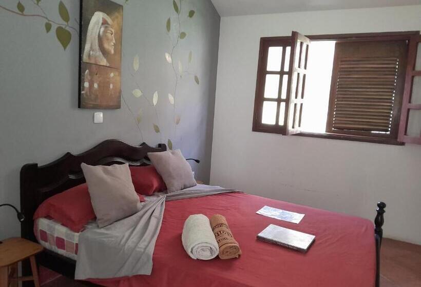 اتاق استاندارد با سرویس بهداشتی مشترک, Divin Art B&b