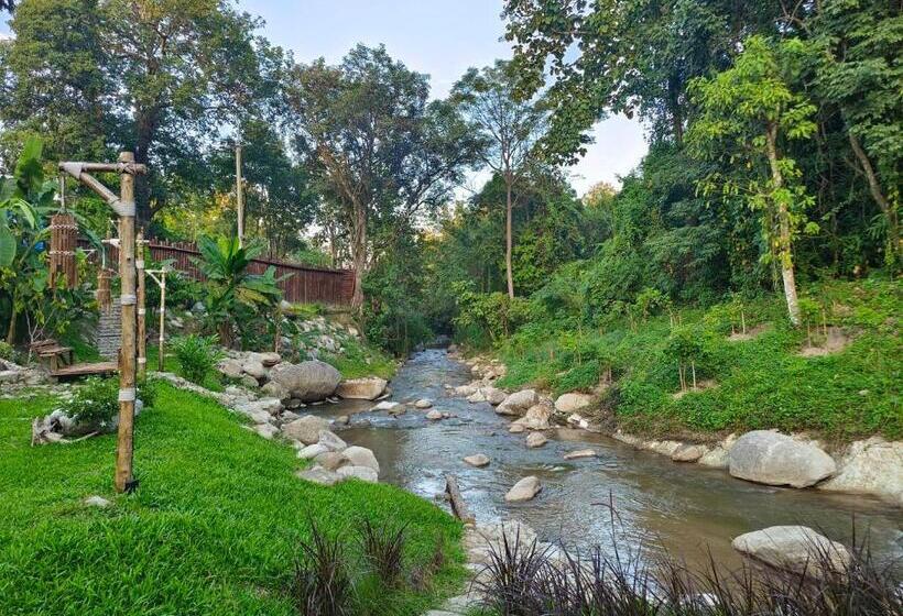 اتاق خانوادگی, Lhong Chiang Dao Glamping หลงเชียงดาว