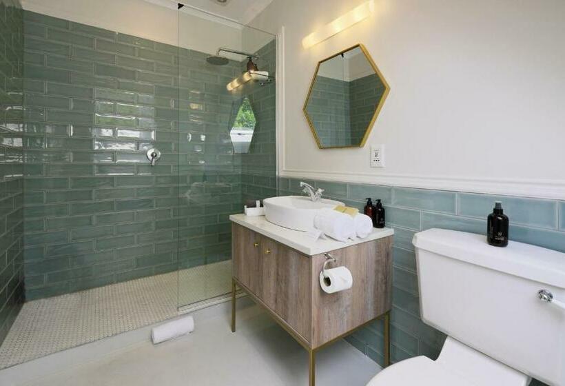 Номер Стандарт, Chapter House Boutique Hotel By The Living Journey Collection