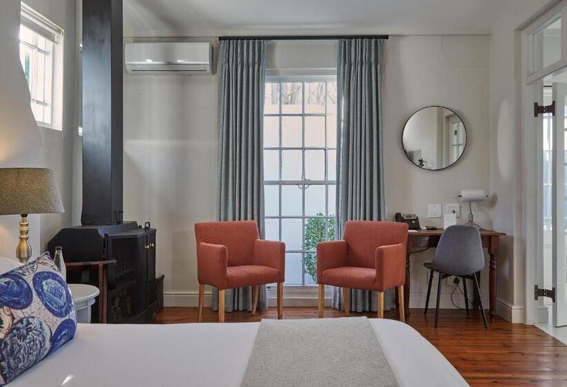 Номер Deluxe, Chapter House Boutique Hotel By The Living Journey Collection