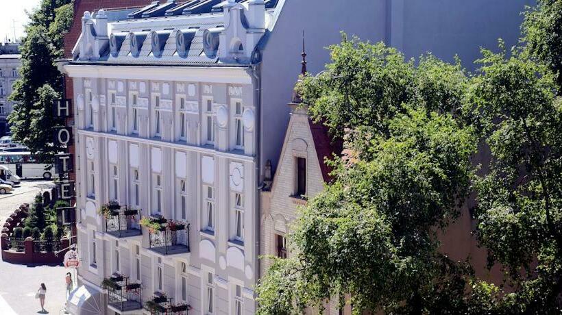 اتاق استاندارد, Kamienica