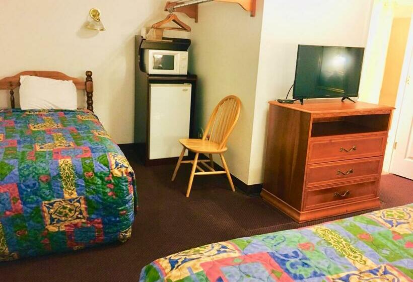 Трехместный Номер Deluxe, North Country American Inn