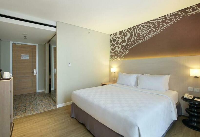 디럭스 룸, Swissbelinn Saripetojo Solo