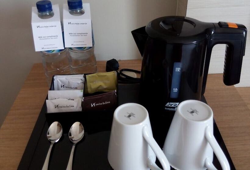 디럭스 룸, Swissbelinn Saripetojo Solo