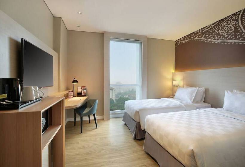디럭스 룸, Swissbelinn Saripetojo Solo