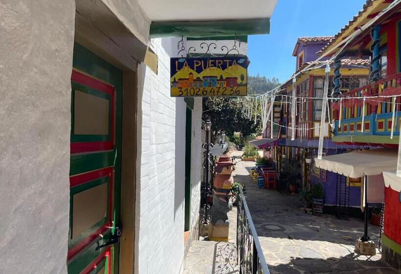 Люкс Дюплекс, La Puerta