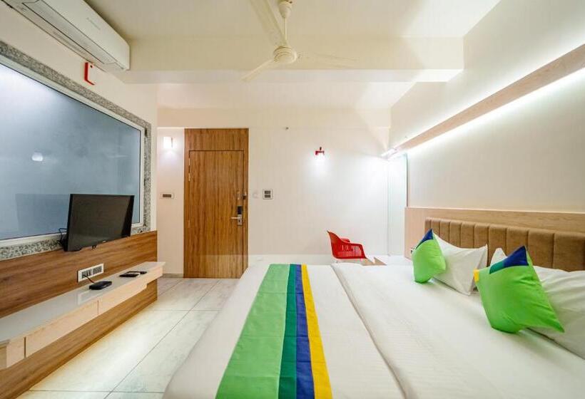 豪华房间, Treebo Sai Rekha Inn